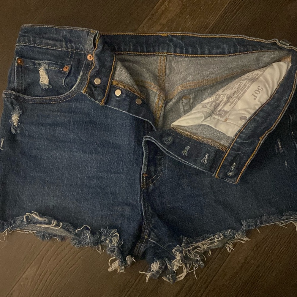 Dark wash 501 levi shorts